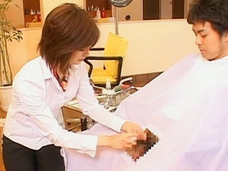 Sexy guy gets cock and balls trimmed for extra pleasure